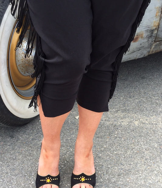 Vintage 1950s fringed stretch black Capri pants