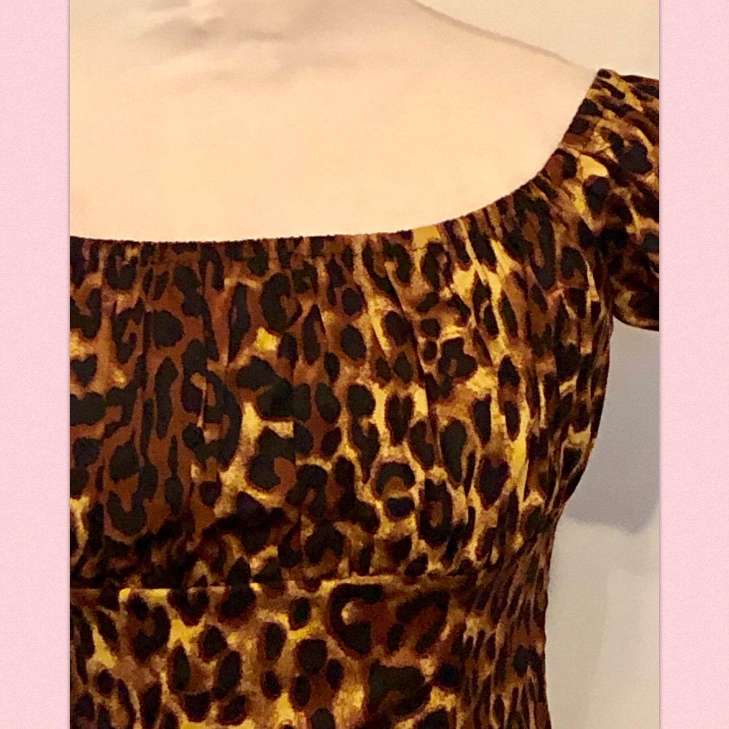 Vintage 1950s style leopard print fitted gypsy top