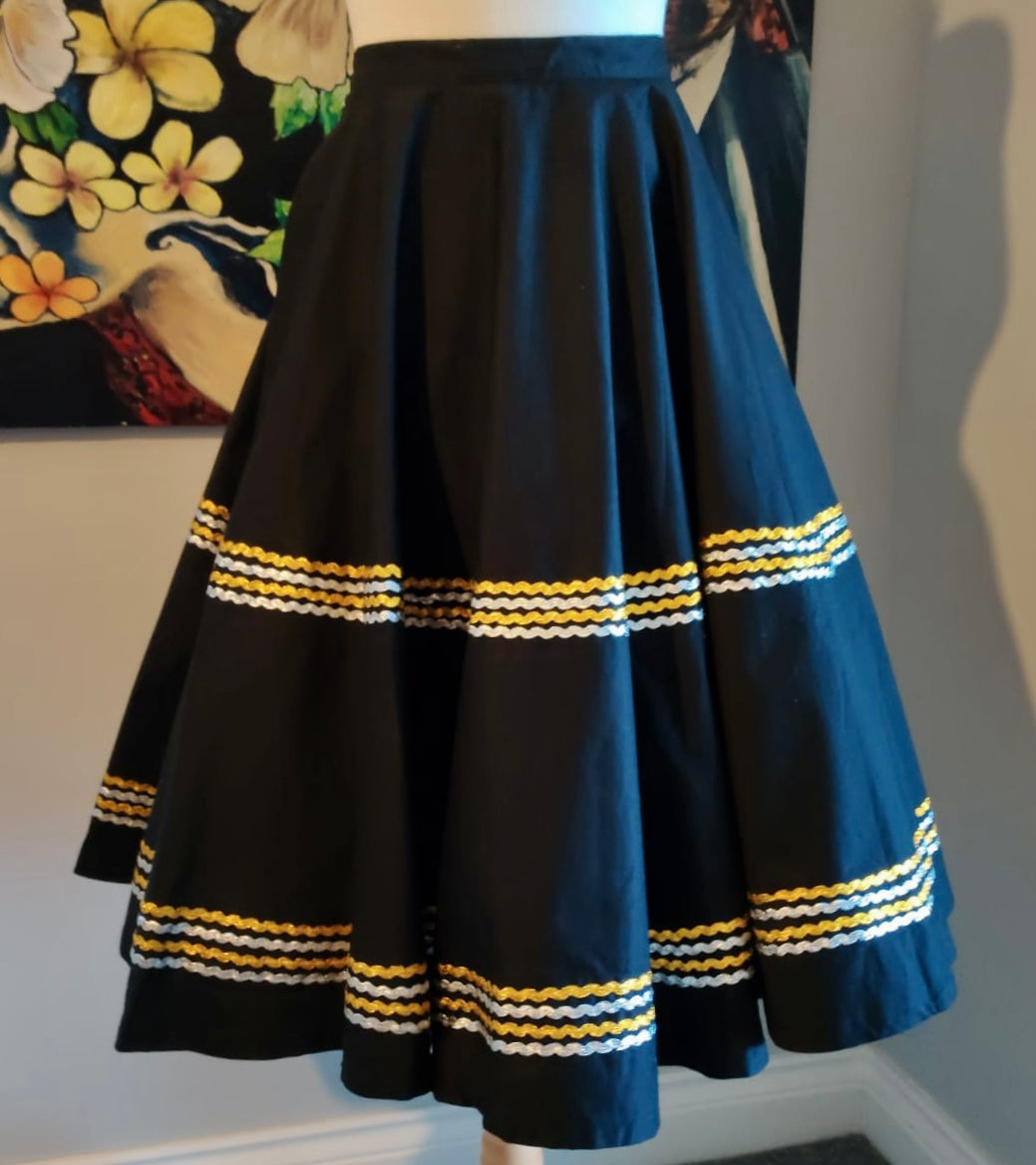 Rosa Vintage 1950s patio style full circle skirt black with gold and silver braid