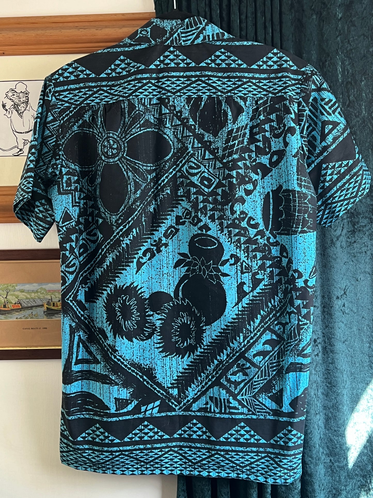 Vintage 50s style blue black Hawaiian tiki shirt M