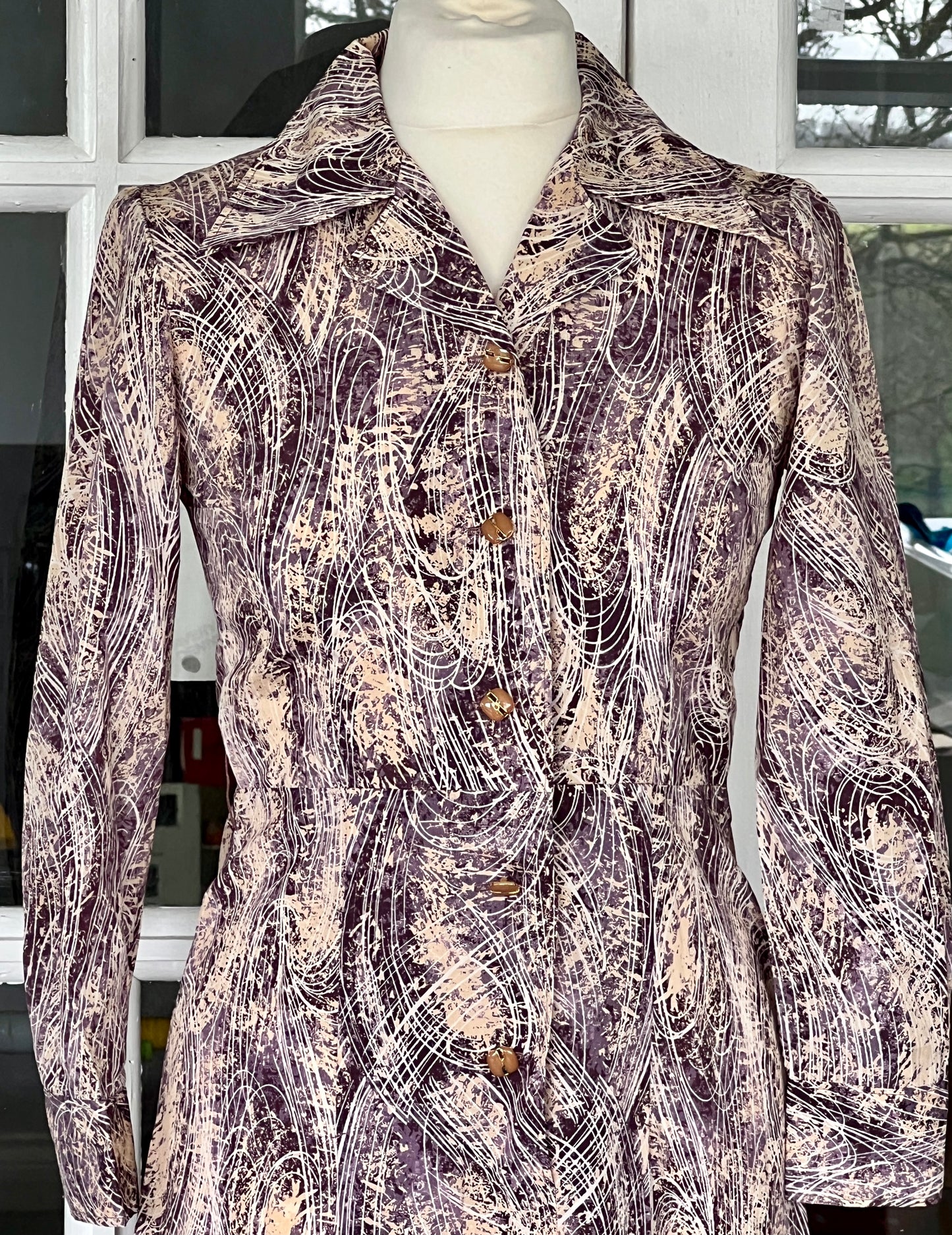 Vintage 1970s shirt waist secretary dress dagger collar long sleeves lilac purple swirly print small size