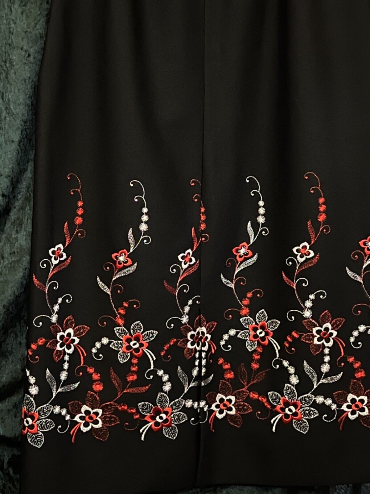 Vintage 1970s black maxi dress embroidered deep border ruched tied shoulders M
