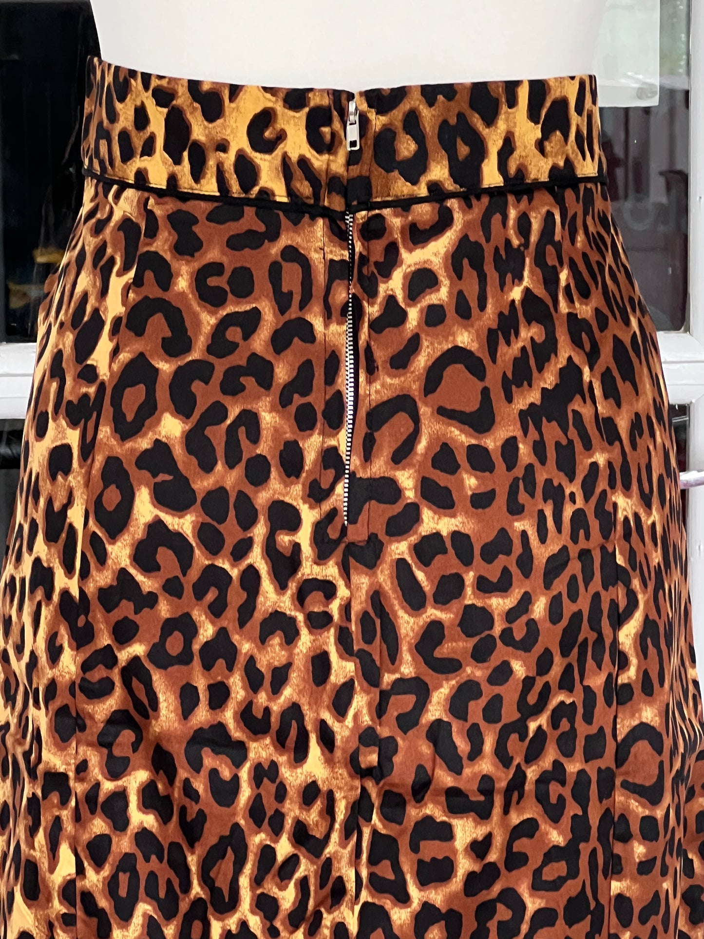 Vintage 1950s Leopard wiggle pencil skirt
