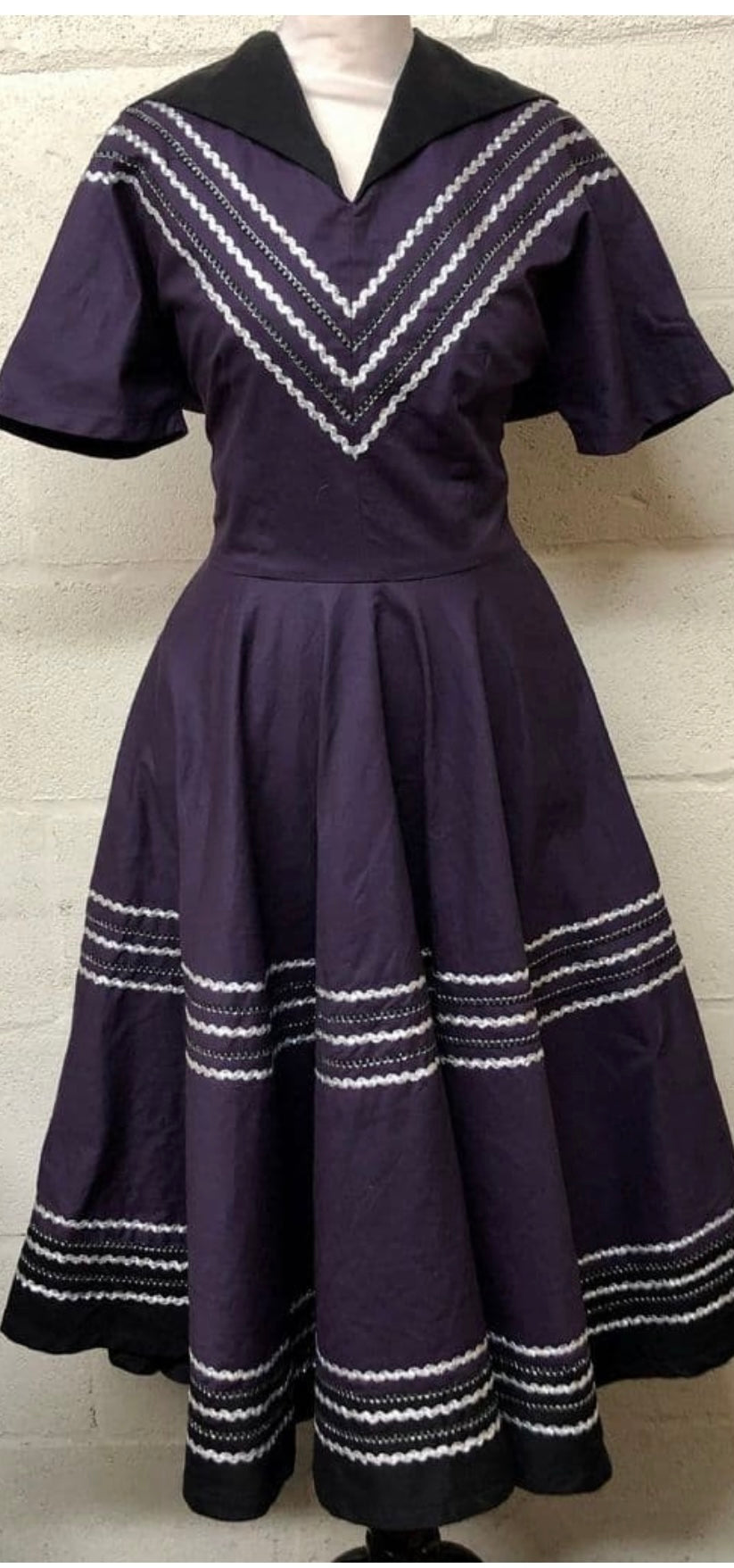 Patio dress vintage 1950s style Mexican full circle purple M only