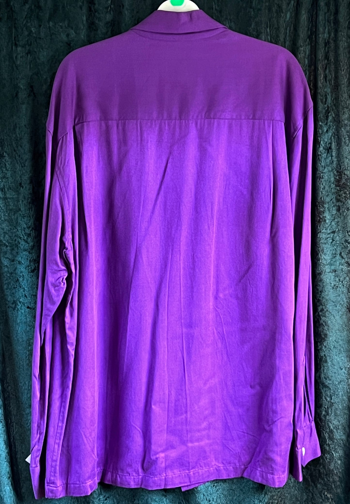 Reproduction vintage 1950s men’s purple gab shirt by Hollywood Rogue L/XL